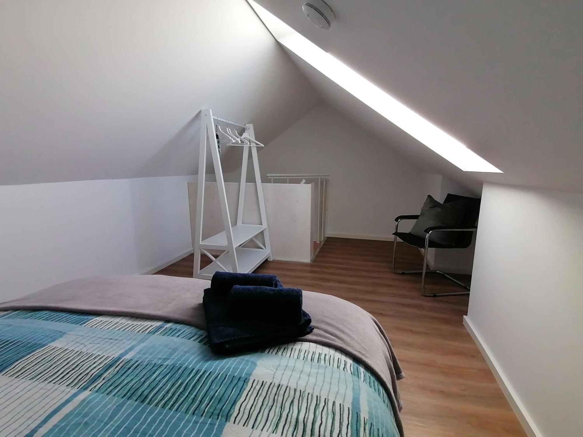 Auszeit2 Erfurt - Stilvolle Dachwohnung Mit Parkplatz - Zentrumsnah Exterior photo